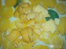 Рецепт Рибний салат з копченою рибою, з горошком та маринованим огірком салат