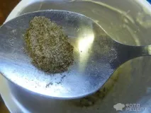 Рецепт Ніжна яловичина під цибульним соусом, зі сметаною ніжна