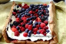 Шоколадний рулет з ягодами, Picantecooking ягодами
