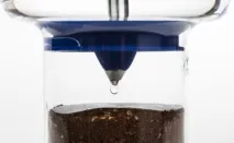 Система Cold Brew приготує каву холодним крапельним методом система