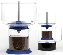 Система Cold Brew приготує каву холодним крапельним методом приготує