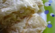 Листковий пиріг з картоплею картоплею