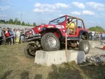 Види змагань на позашляховиках позашляховиках