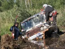 Види змагань на позашляховиках змагань