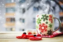 11 рецептів безалкогольних напоїв, що зігрівають, для зимових посиденьок зимових