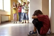 Що робити підлітку, якщо з нього знущаються у школі робити