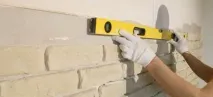 Декоративна гіпсова цегла для внутрішнього оздоблення в інтер’єрі виготовлення своїми руками, укладання гіпсова