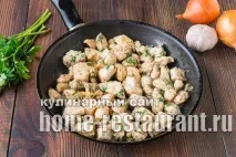 Гуляш з курячого філе з підливкою рецепт курячого