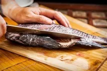 Як запікати рибу в духовці у фользі духовці