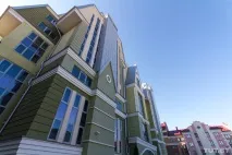 Комендантськогогодини у нас немає немає