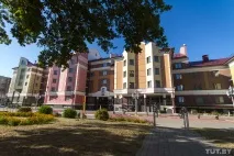 Комендантськогогодини у нас немає комендантськогогодини