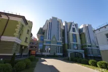 Комендантськогогодини у нас немає комендантськогогодини