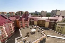 Комендантськогогодини у нас немає немає