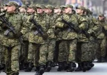 долонями