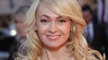 Яна Рудковська викликала фурор у Парижі фурор
