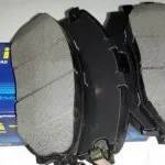 Змінюємо гальмівні колодки передні Шевроле Епіка гальмівні