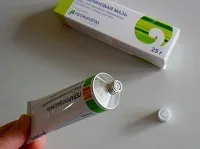 Мазь від варикозу вен на ногах, чим мазати і що використовувати мазь