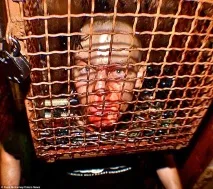 McKamey Manor - 8 годин непідробного жаху в найстрашнішому будинку з приведеннями годин