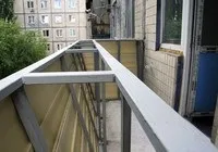 Зовнішнє оздоблення балконів та лоджій сайдингом сайдингом