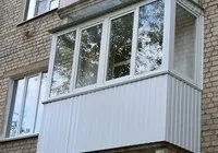Зовнішнє оздоблення балконів та лоджій сайдингом балконів