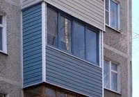 Зовнішнє оздоблення балконів та лоджій сайдингом лоджій