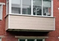 Зовнішнє оздоблення балконів та лоджій сайдингом сайдингом