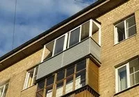 Зовнішнє оздоблення балконів та лоджій сайдингом оздоблення