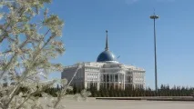 Навіщо Назарбаєву дострокові вибори навіщо