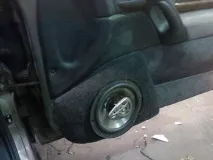 Заміна штатної акустики 16 на 20 у передні двері - Звук та відео в Opel Omega передні