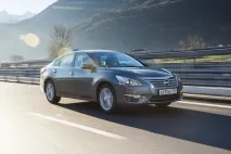 Чому нова Teana краща, але гірша за стару чому
