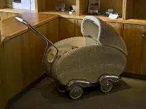 Популярні дитячі коляски фірми, особливості, на що варто звертати увагу при покупці популярні
