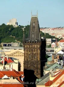 Порохова вежа у Празі – ворота в історію на площі Республіки празі