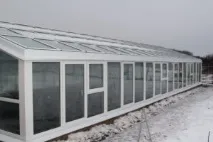Практична теплиця із пластикових вікон для тих, хто цінує час та гроші вікон