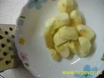 Салат - Мімоза - з ананасами та яблуком яблуком