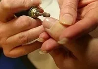 Секрети про те, як робити апаратний манікюр секрети