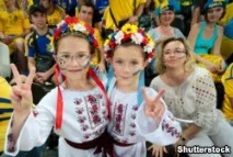 Символ, який поєднує як в Україні та світі пройде День вишиванки який