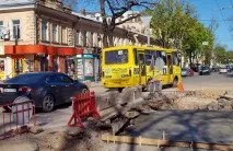 Схема руху одеських автобусів у центрі міста знову змінюється руху