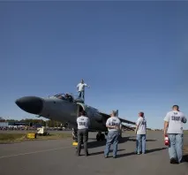 Відродження XZ439 авіашоу, Журнал Популярна Механіка авіашоу