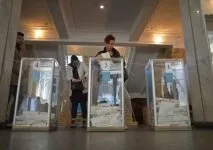 ВВП України дві сторони падіння у прірву прірву