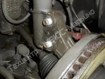 Заміна передніх амортизаційних стійок на Toyota Nadia амортизаційних