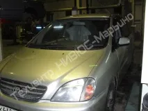 Заміна передніх амортизаційних стійок на Toyota Nadia амортизаційних