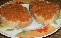 Аджика з яблуками та перцем аджики
