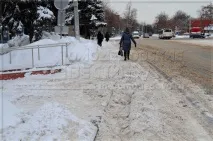 Антигололедні суміші користь, шкода та світовий досвід використання суміші