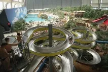 Аквапарк у Німеччині під куполом - Tropical Islands resort, ціни в тропічному аквапарку німеччині