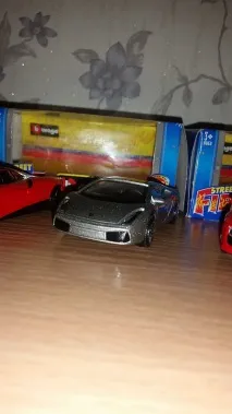 Bburago 1 тоді