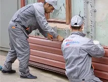 Як вибрати монтажну бригаду для обшивки будинку сайдингом? бригаду