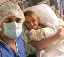 Дар’я Пинзар народила хлопчика без імені - Зірки хлопчика
