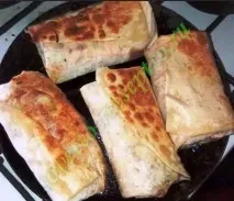 Домашній рецепт шаурми (шаверми) з куркою, свининою та з соусом - як приготувати та загорнути шаурми