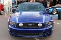 Ford Mustang у5 покоління новий погляд на призабуті ідеї - Популярні автомобілі Ford в Україні mustang