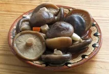 Грузді – користь та шкода, вплив на організм людини грузді
